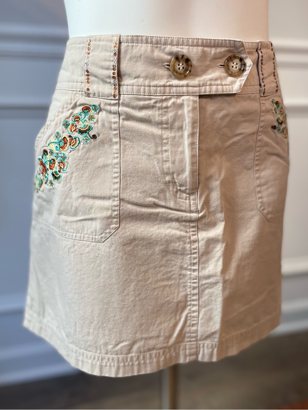 NY & Co. Mini Embroidered Skort